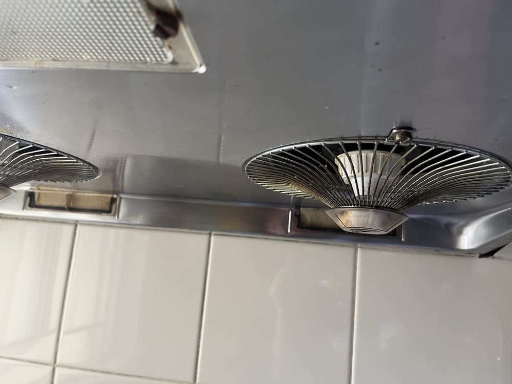 抽油煙機底部金屬濾罩